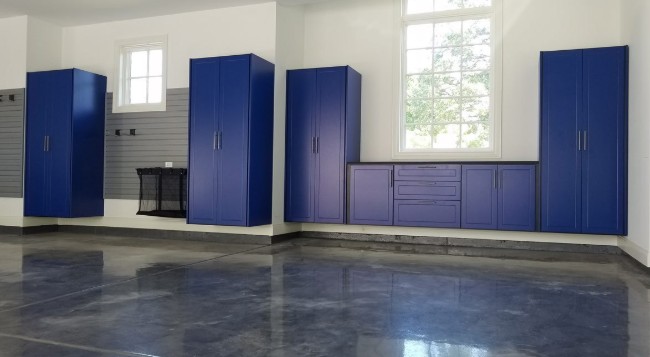 Read more about the article Epoxy Garage Flooring Company in Overland Park: Improving Your Home
